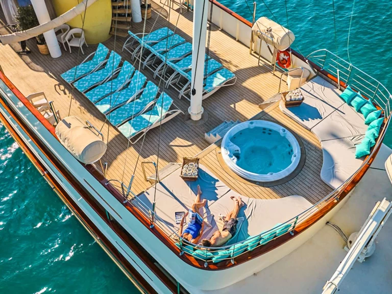 Yate de lujo para alquilar Trogir al mejor precio