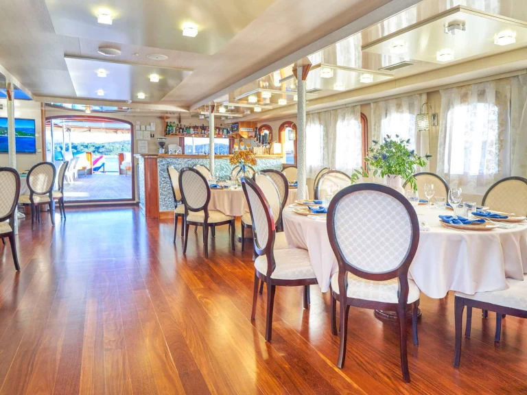 Alquiler Trogir - Custom CASABLANCA en SamBoat