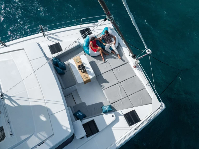 Alquiler Yate de lujo Bali con o sin  título de navegación