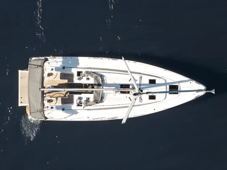 Alquiler de barcos Fethiye barato de Bavaria C38