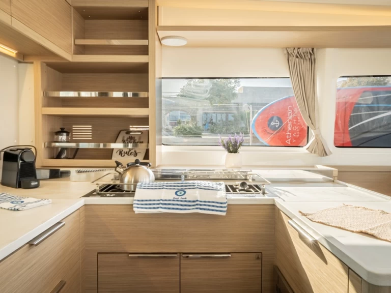 Alquiler de barcos Piso Livadi barato de Lagoon 46