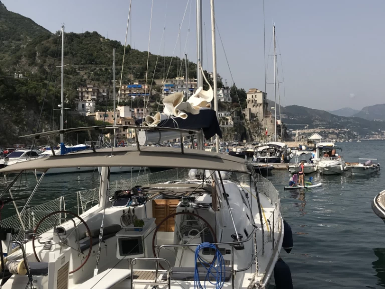 Alquiler de embarcaciones Bénéteau Oceanis 50 enNidrí en Samboat