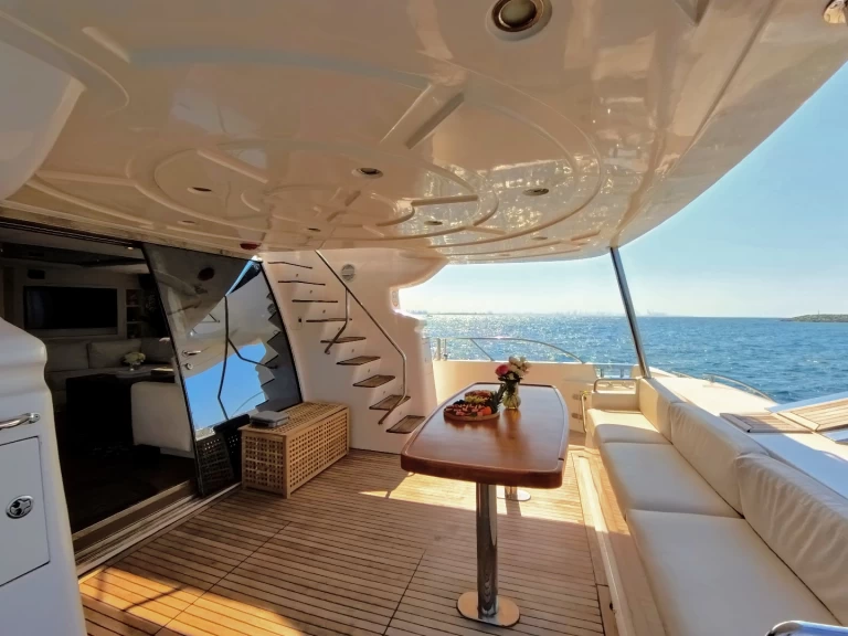 Yate de lujo para alquilar Dubai Marina al mejor precio