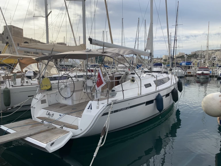 Bavaria Bavaria 41 de alquiler a Kalkara