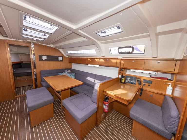 Alquiler de barcos Kalkara barato de Bavaria 41