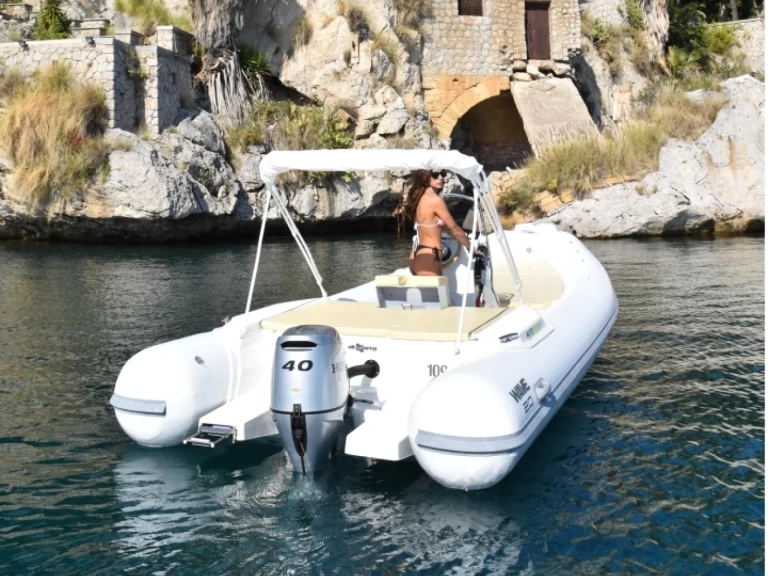 Alquiler de embarcaciones Altamarea Wave 20 enPalermo en Samboat