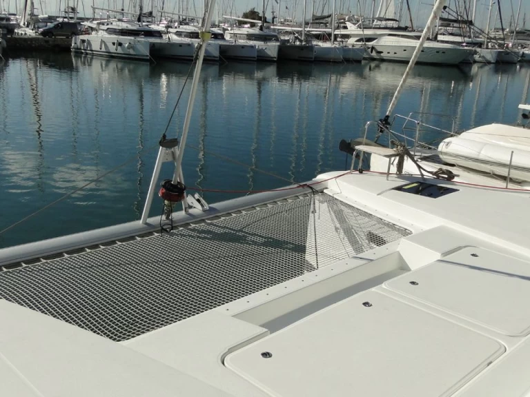 Alquiler de Catamarán, con o sin patrón Fountaine Pajot Álimos