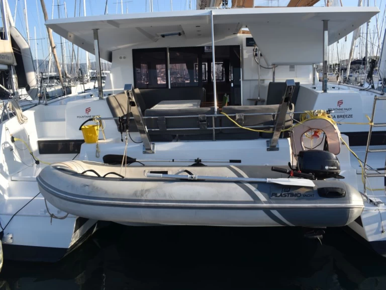 Alquiler de Fountaine Pajot Isla 40 en Lefkáda