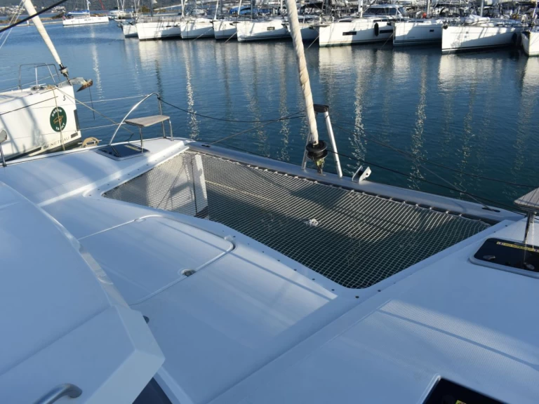 Alquiler de embarcaciones Fountaine Pajot Isla 40 enLefkáda en Samboat