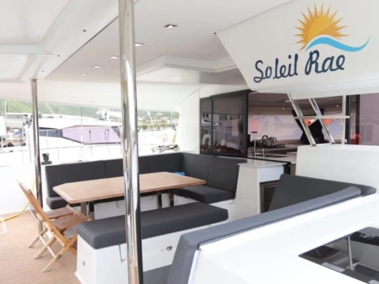 Alquiler de embarcaciones Fountaine Pajot Fountaine Pajot Saba 50 (Owner's Version) enRoad Town en Samboat