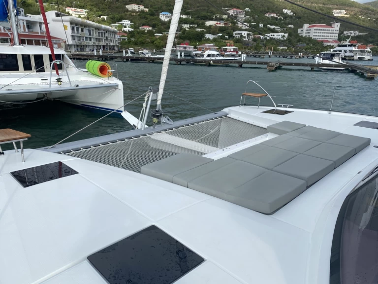 Alquiler Catamarán Fountaine Pajot con o sin  título de navegación