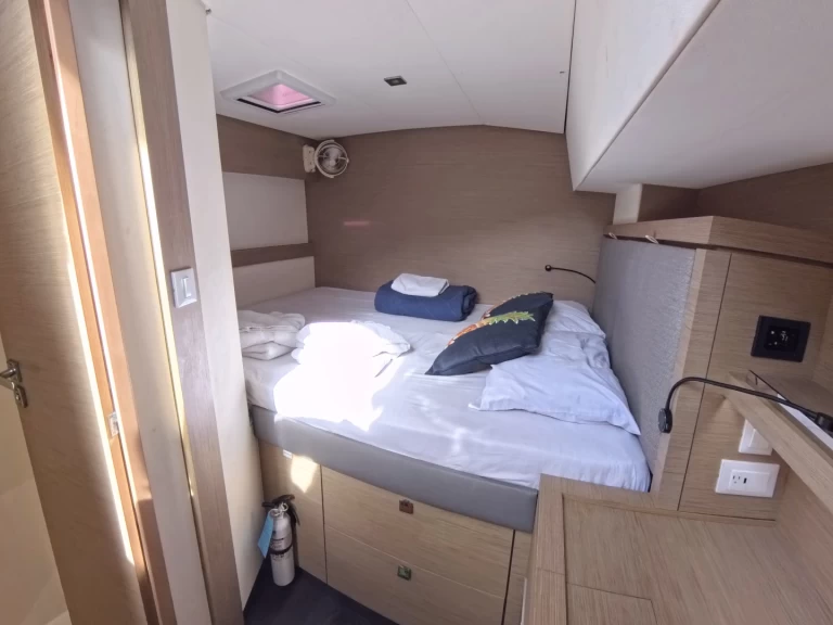 Alquiler de embarcaciones Fountaine Pajot Saona 47 enRoad Town en Samboat