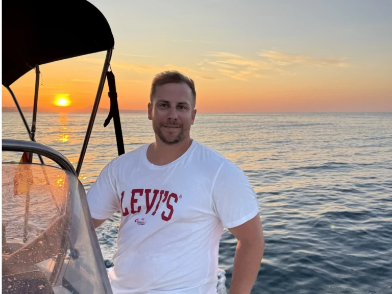 Alquiler de Lancha, con o sin patrón Quicksilver Dénia