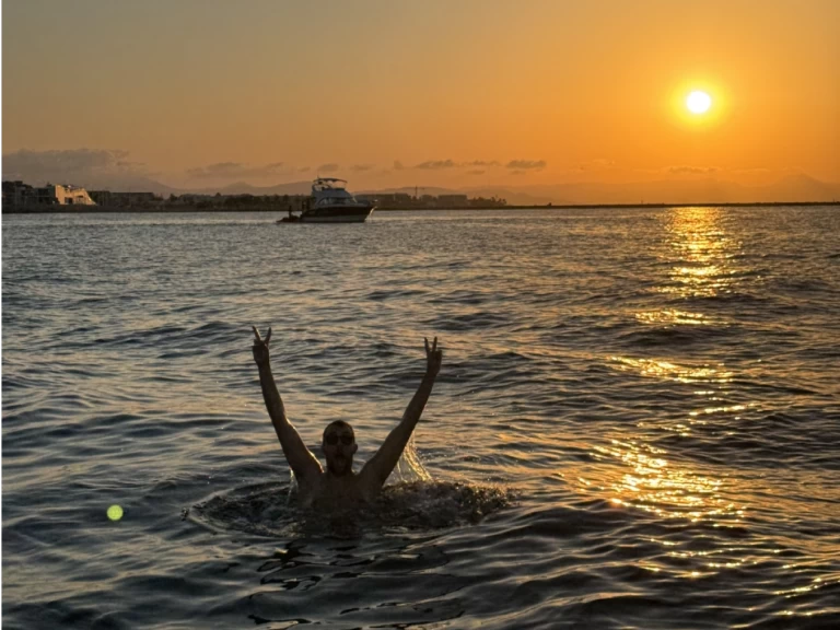 Alquiler Lancha Quicksilver con o sin  título de navegación