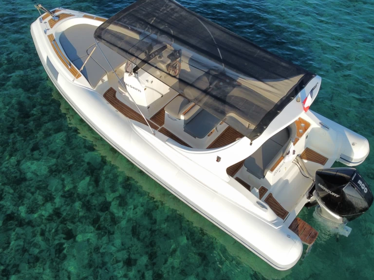 Alquiler de embarcaciones Lomac Lomac 800 IN enPorto-Vecchio en Samboat