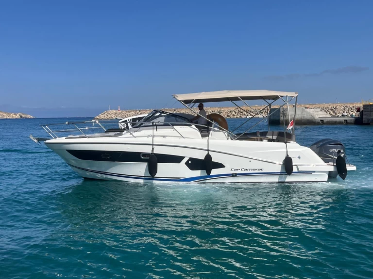 Alquiler de Jeanneau Cap Camarat 10.5 WA en Msida Yacht Marina