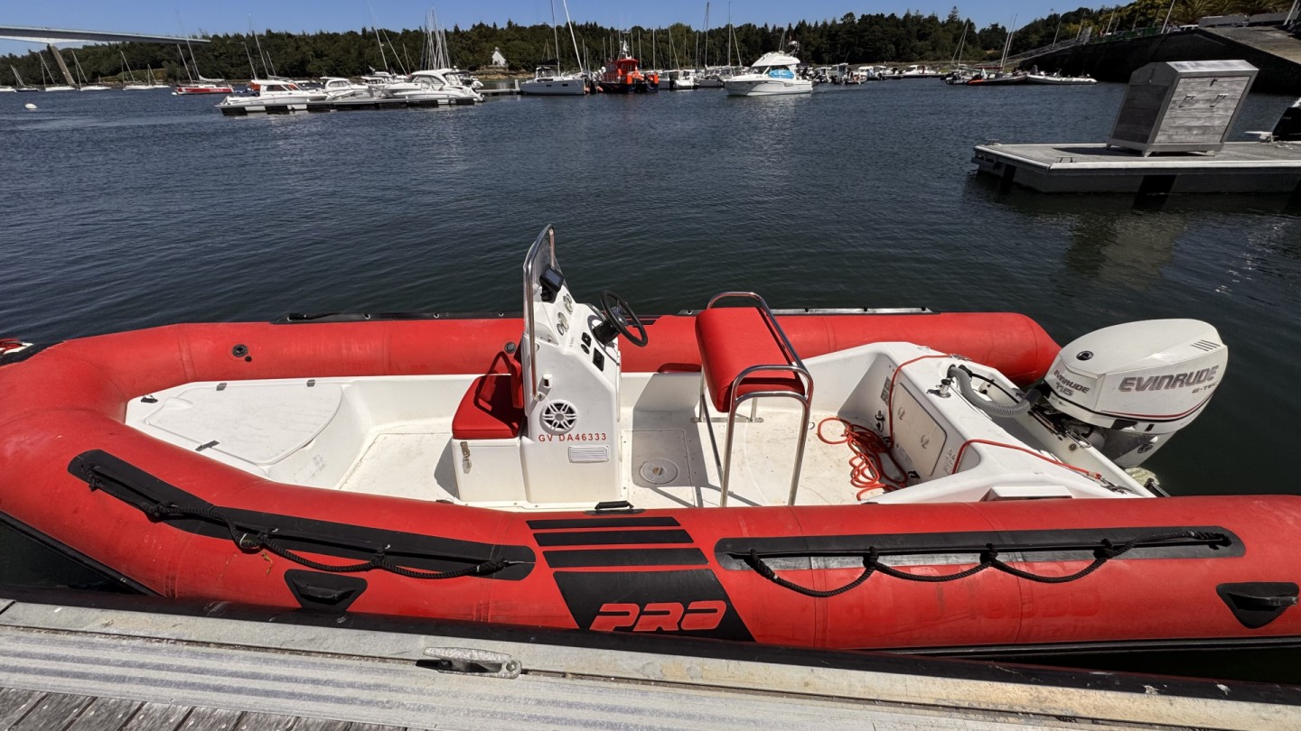 Alquiler Neumática Zodiac Pro 15 Man en Bénodet (Zodiac pro 15 man