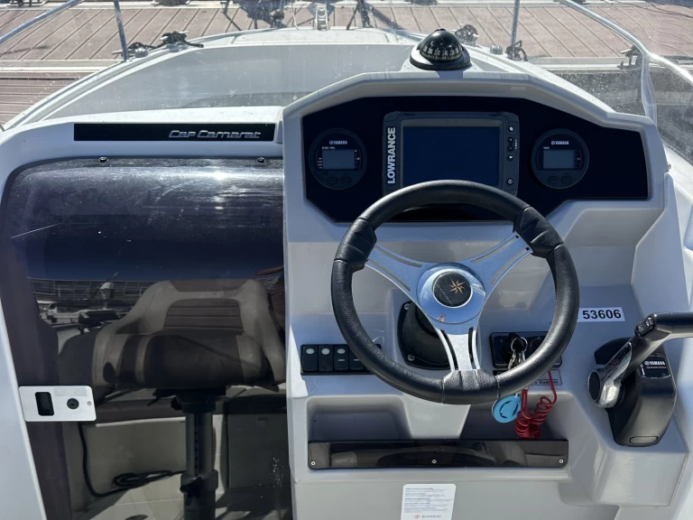 Jeanneau Cap Camarat 6.5 CC Serie 2 de alquiler a Le Havre