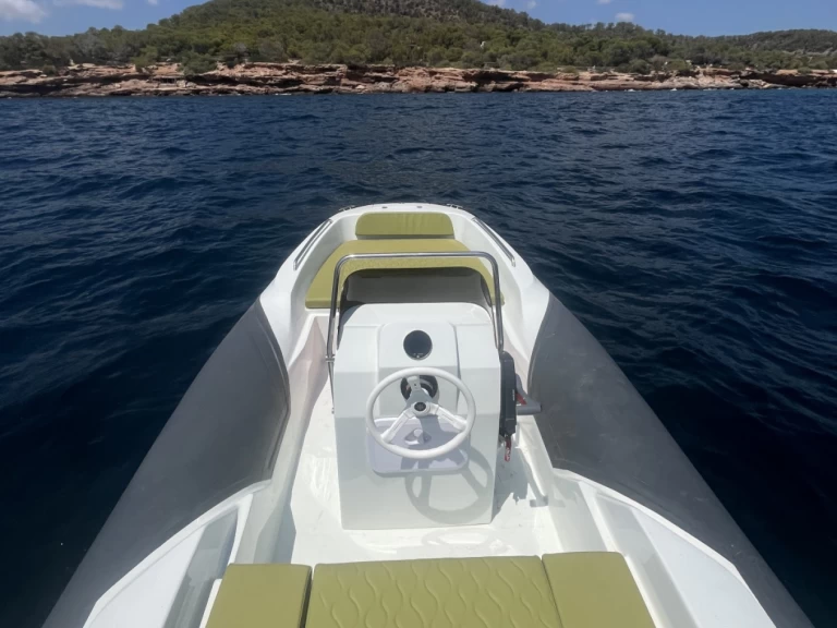 Alquiler de Lancha, con o sin patrón Zar Es Jondal