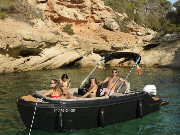 Alquiler de AQUA51 550 en Sant Antoni de Portmany