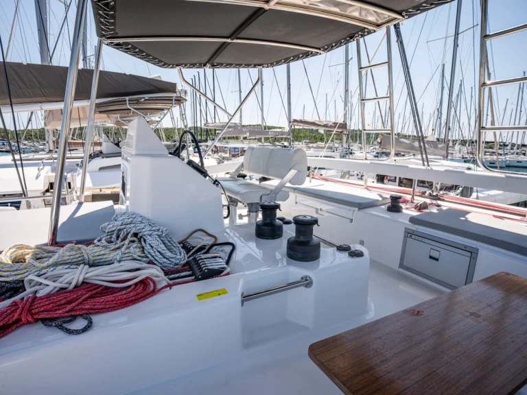 Alquiler de Dufour Dufour Catamarans 48 Sail en Pirovac