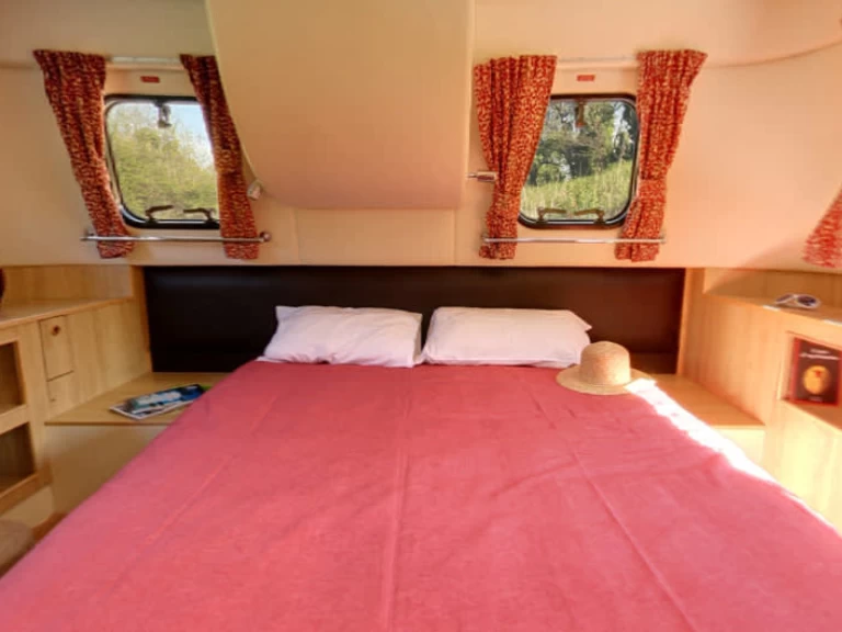 Alquiler de embarcaciones Le Boat Royal Mystique A enBranges en Samboat