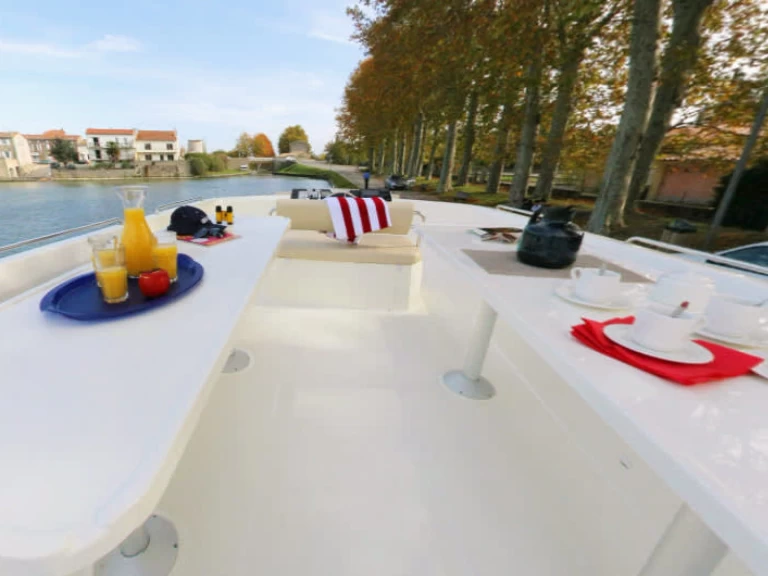Alquiler Lancha Le Boat con o sin  título de navegación