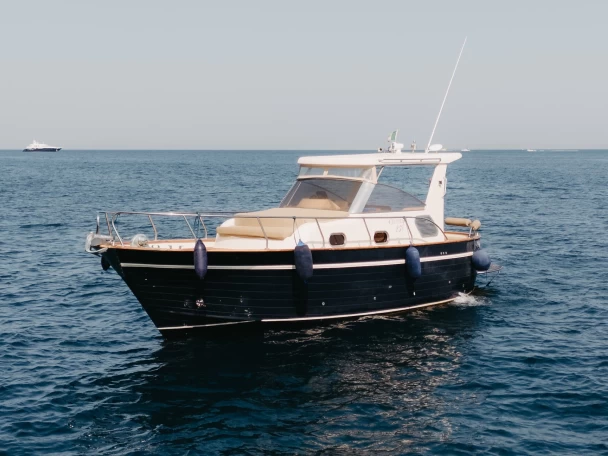 Alquiler de embarcaciones Libeccio 27 Libeccio  enCastellammare di Stabia en Samboat