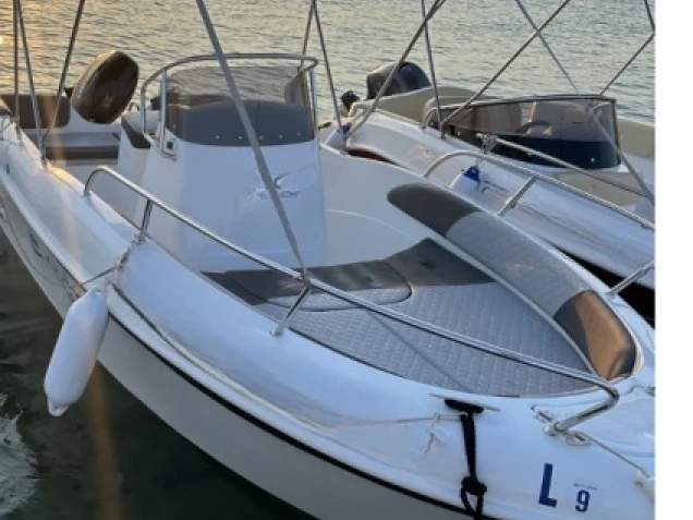 Alquiler de barcos Porto Cesareo barato de WA 6,06