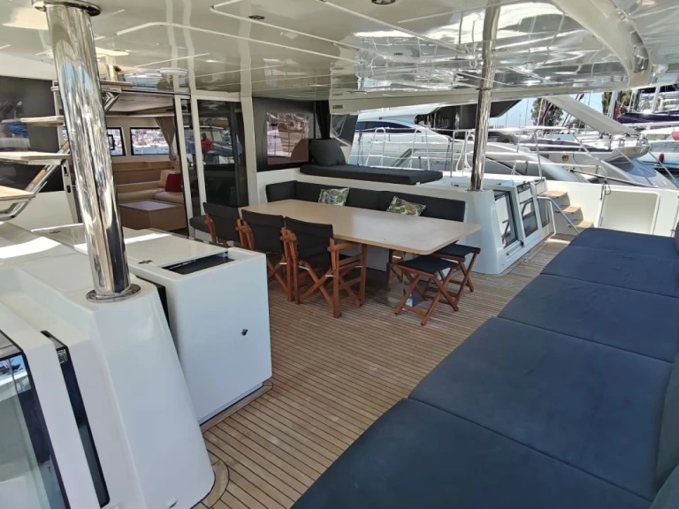 Alquiler Catamarán Lagoon con o sin  título de navegación