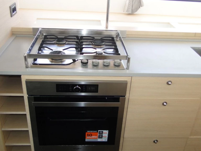 Lagoon Lagoon 620 de alquiler a Álimos