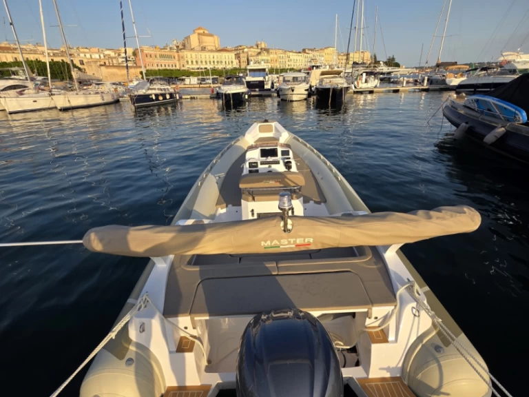 Master Master 775 de alquiler a Marina di Ragusa