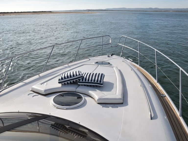 Alquiler de embarcaciones Princess Princess V50 enVilamoura en Samboat
