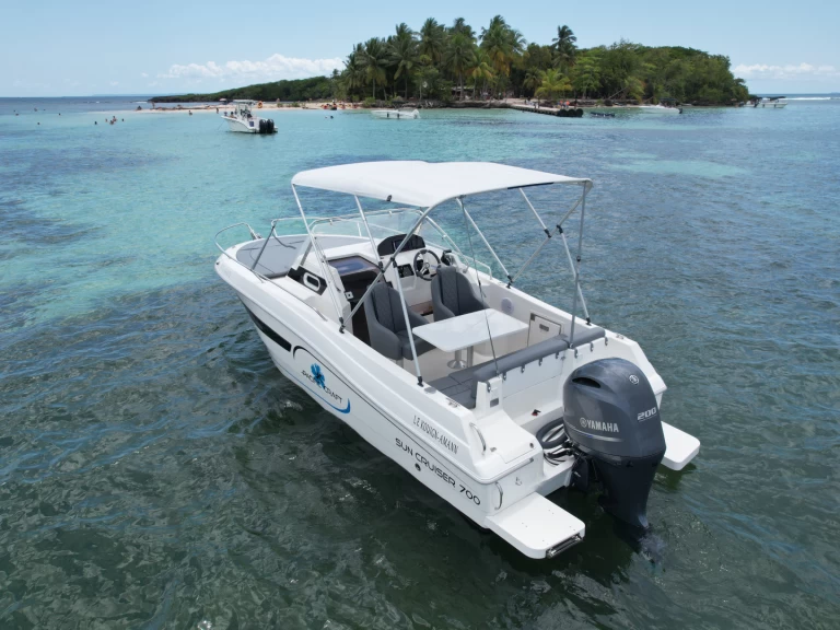 Alquiler Lancha Pacific Craft con o sin  título de navegación