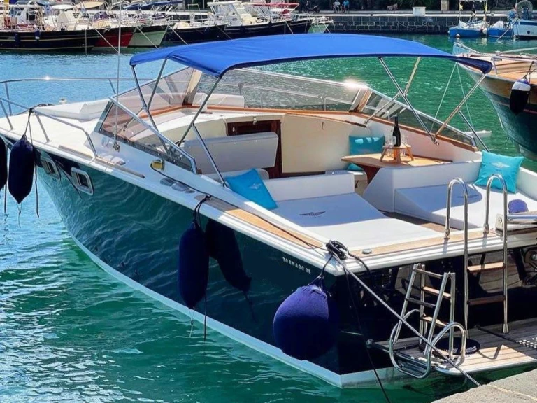 Alquiler Lancha en Amalfi - Tornado 38 classic