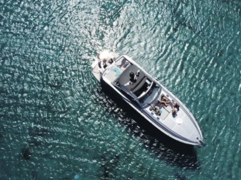 Alquiler de barcos Ornós barato de Pershing 65