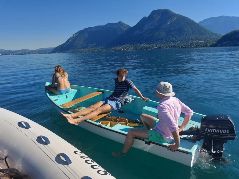 Alquiler Lancha Barque con o sin  título de navegación