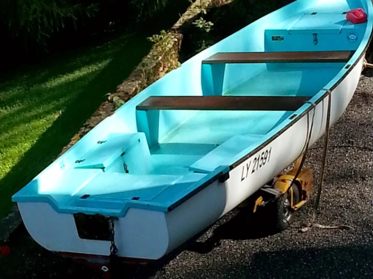 Barque Beauquis de alquiler a Saint-Jorioz