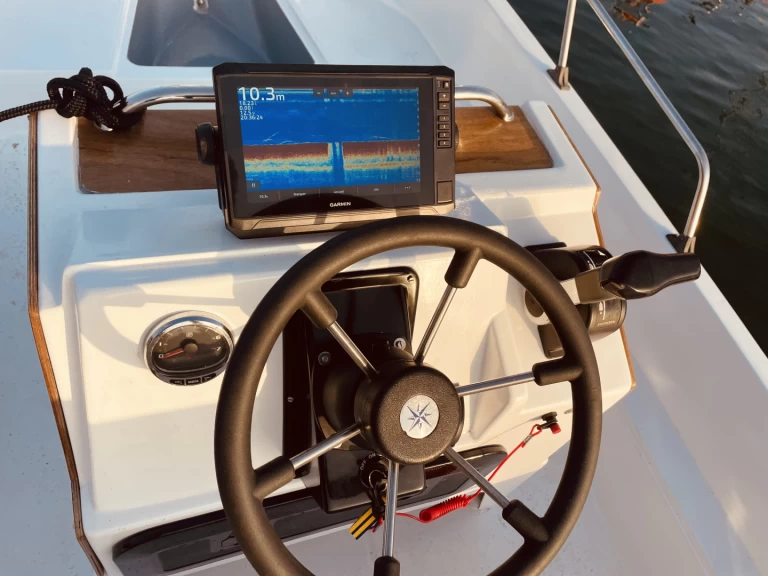 Alquiler de Boston Whaler Boston Whaler 17 en Larmor-Plage