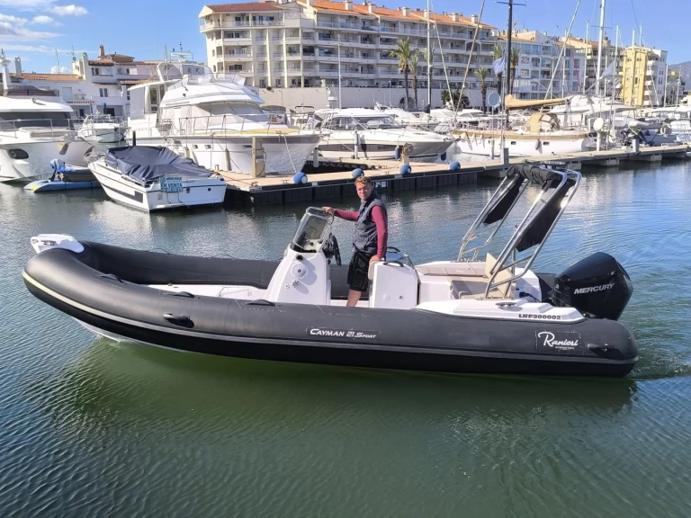 Ranieri Cayman 21 Sport de alquiler a Empuriabrava