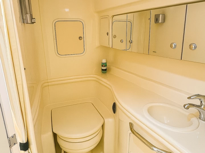 Alquiler de embarcaciones Sea Ray Sundancer 37 enMiami en Samboat