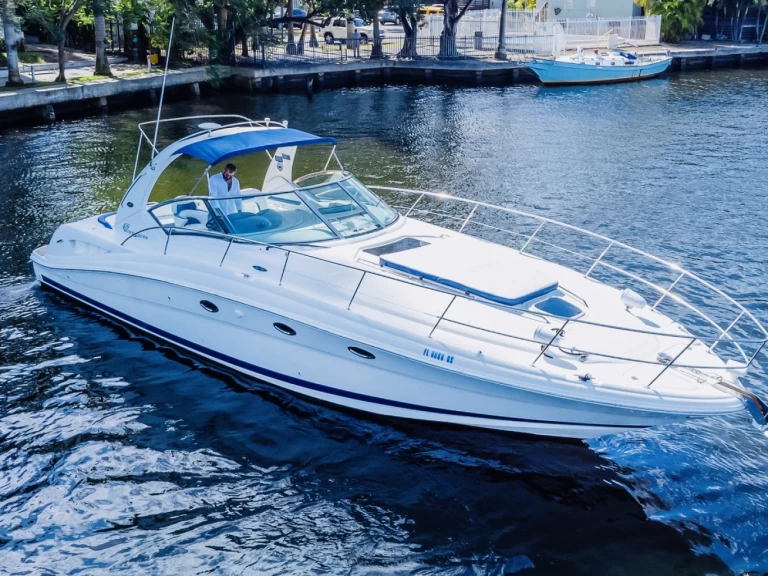 Yate de lujo para alquilar Miami al mejor precio