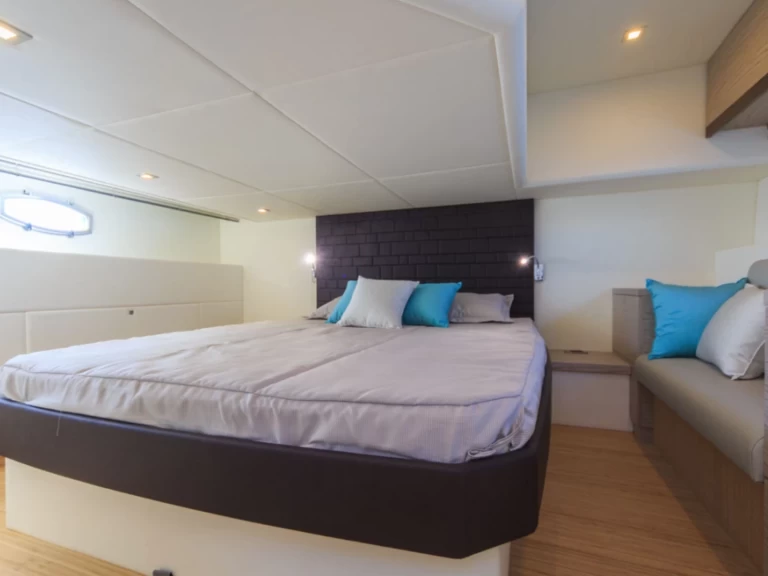 Rio Rio 44 Hard Top de alquiler a Nápoles