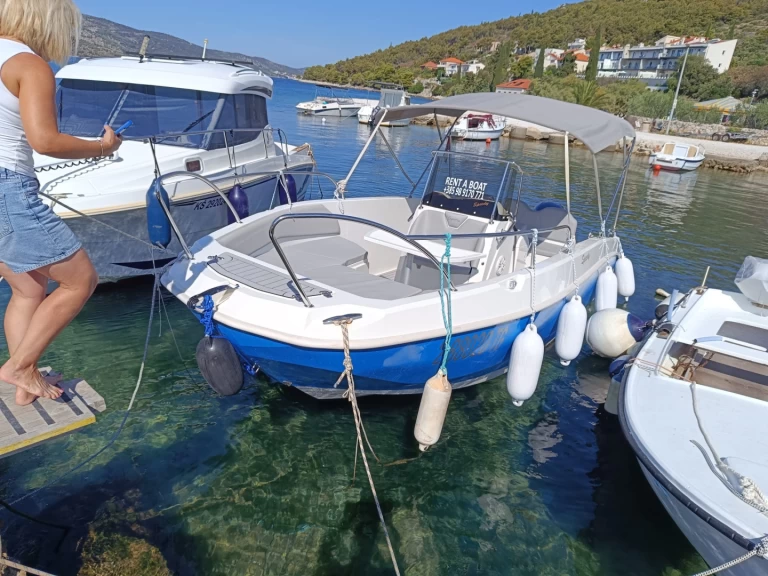 Alquiler Lancha en Trogir - Cantiere Nautico Speedy Cayman 585