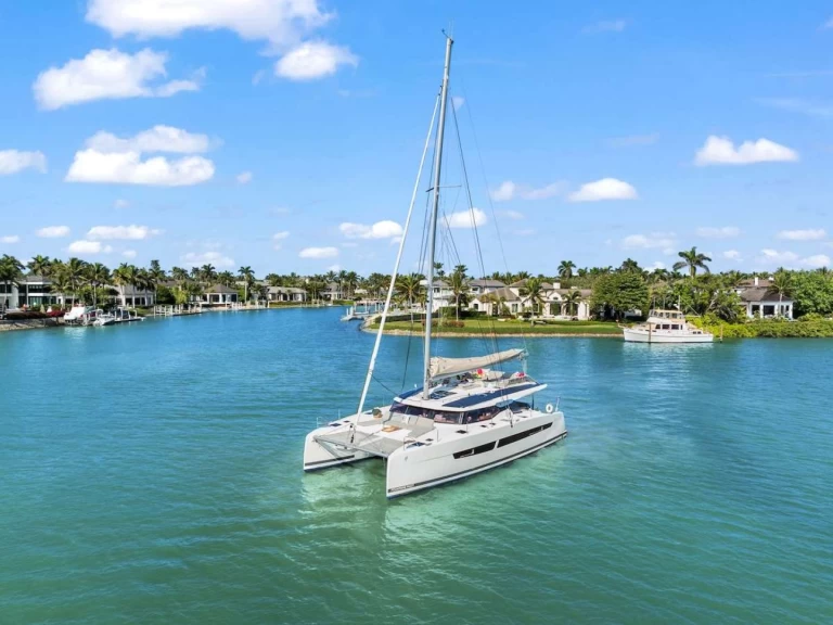 Alquiler de barcos Islas Vírgenes Británicas barato de HALCYON