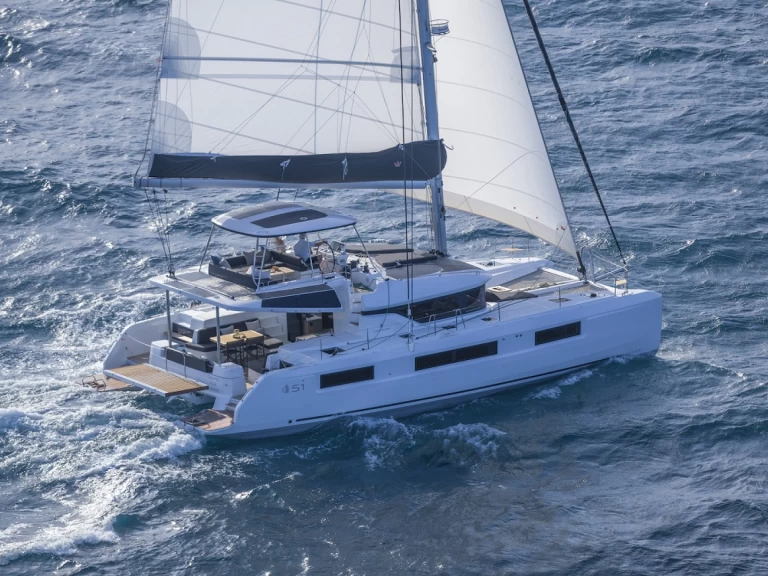 Alquiler de Catamarán, con o sin patrón Lagoon Trogir