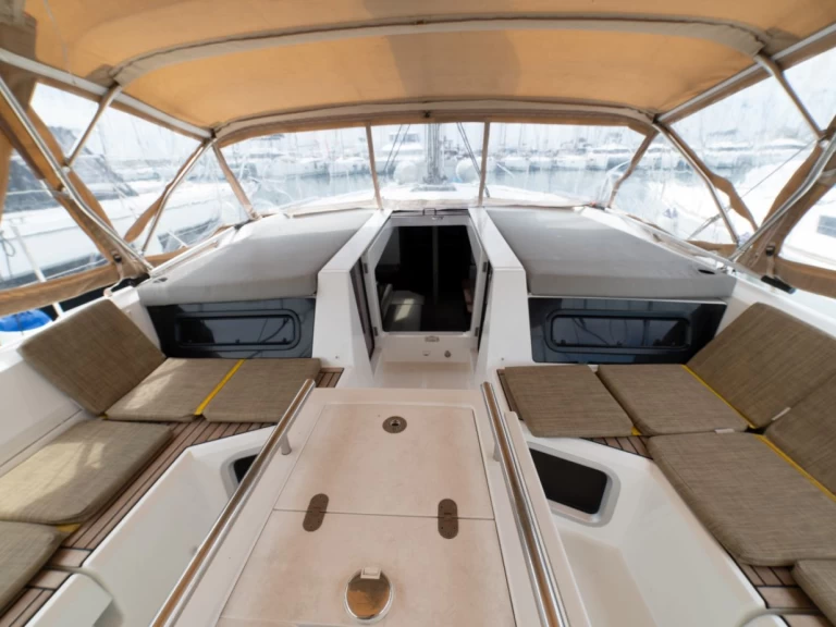 Alquiler Álimos - Bénéteau Oceanis 51.1 en SamBoat