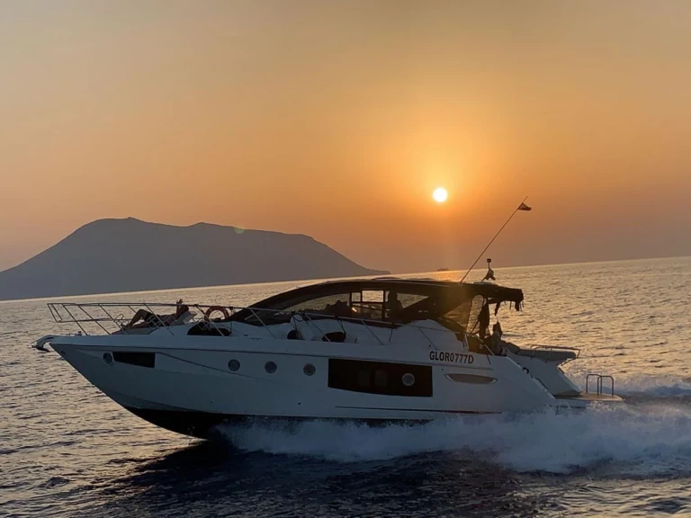 Alquiler de Cranchi Cranchi 44 en Villa San Giovanni