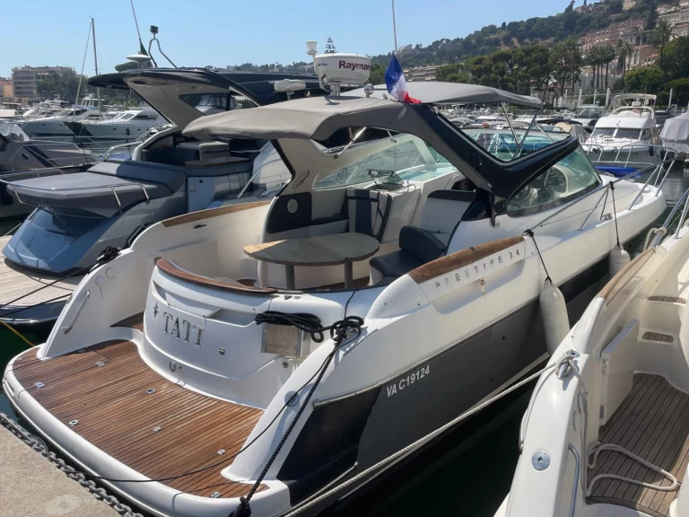 Alquiler de Jeanneau Prestige 34 Open en Beaulieu-sur-Mer