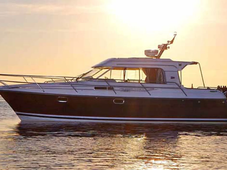 Casa flotante para alquilar Rheinsberg al mejor precio